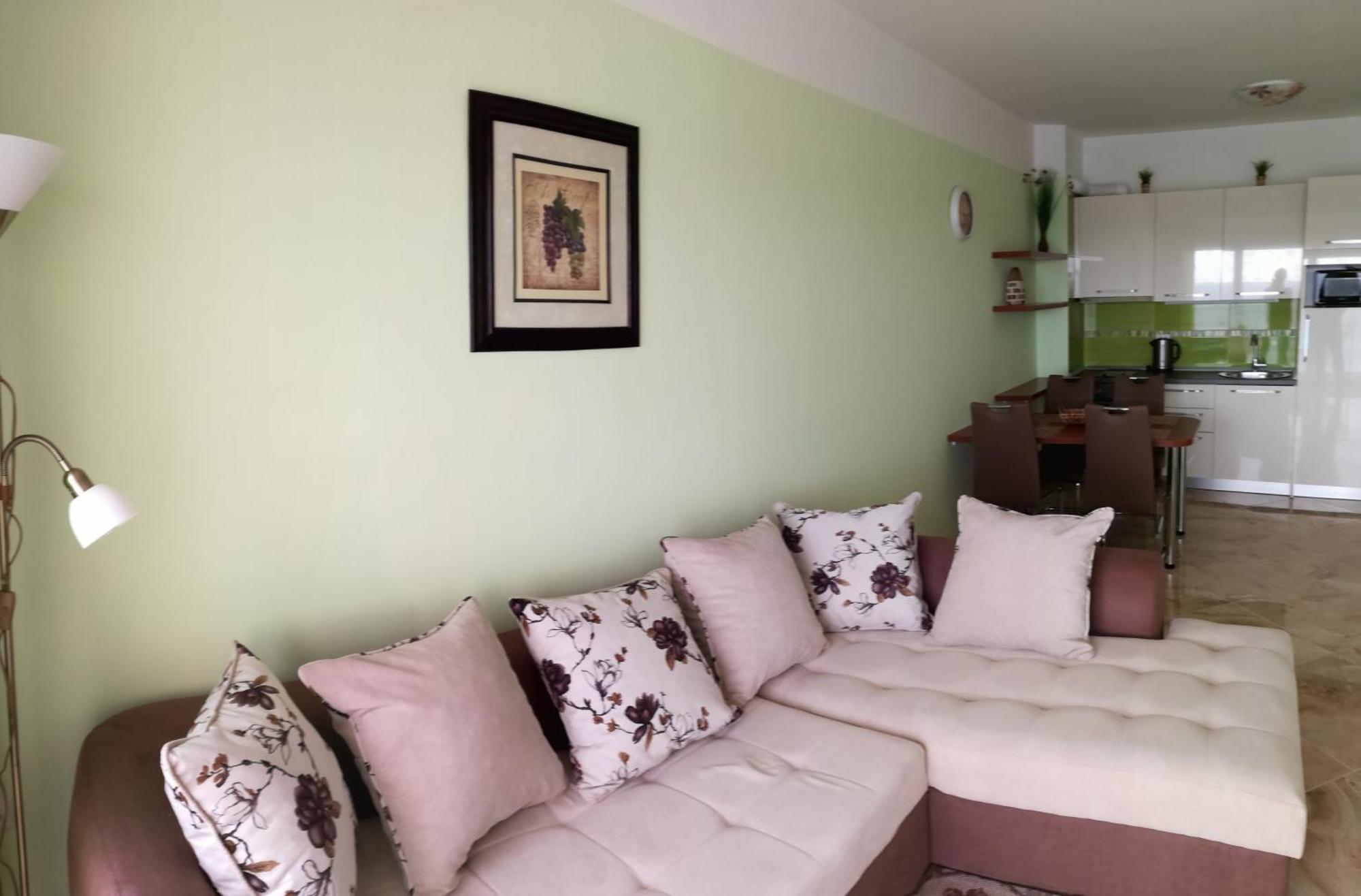 Apartment Sea Space 3 Dobra Voda Luaran gambar