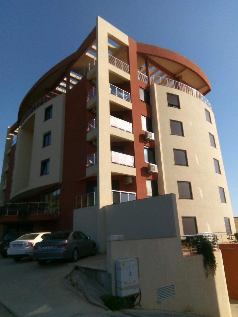 Apartment Sea Space 3 Dobra Voda Luaran gambar