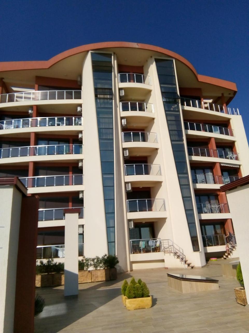 Apartment Sea Space 3 Dobra Voda Luaran gambar